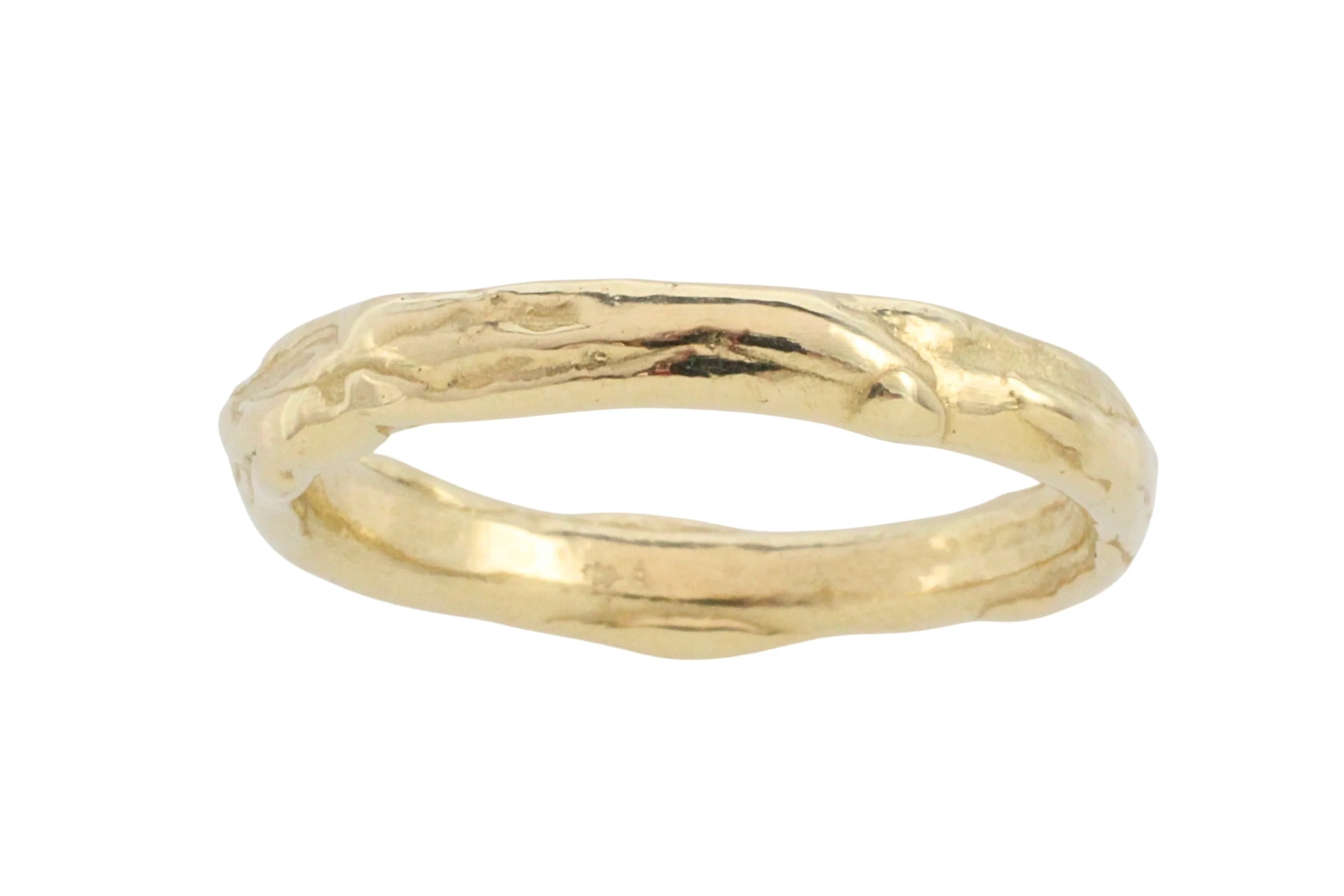 14 carat gold nugget style band