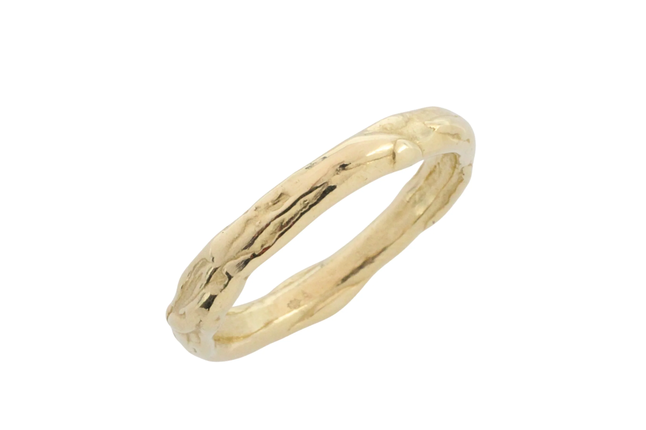 14 carat gold nugget style band - Image 2