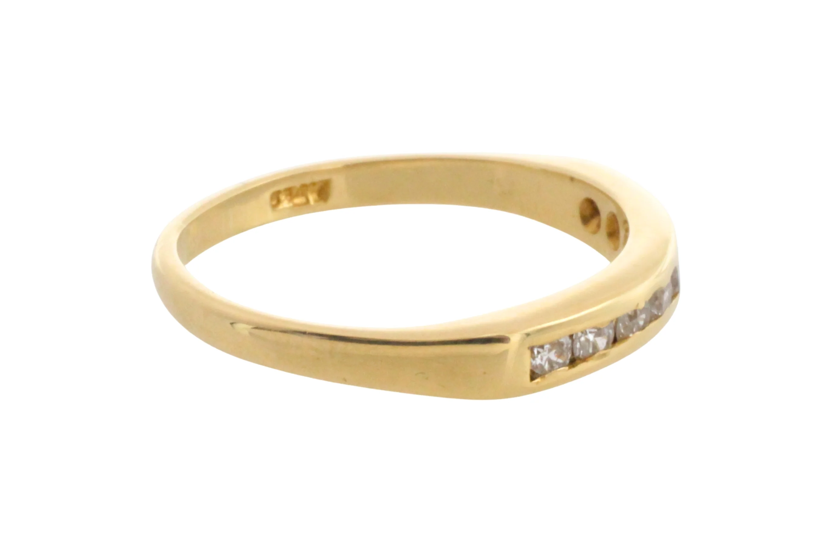 18 carat gold ring channel set with diamonds - Image 3