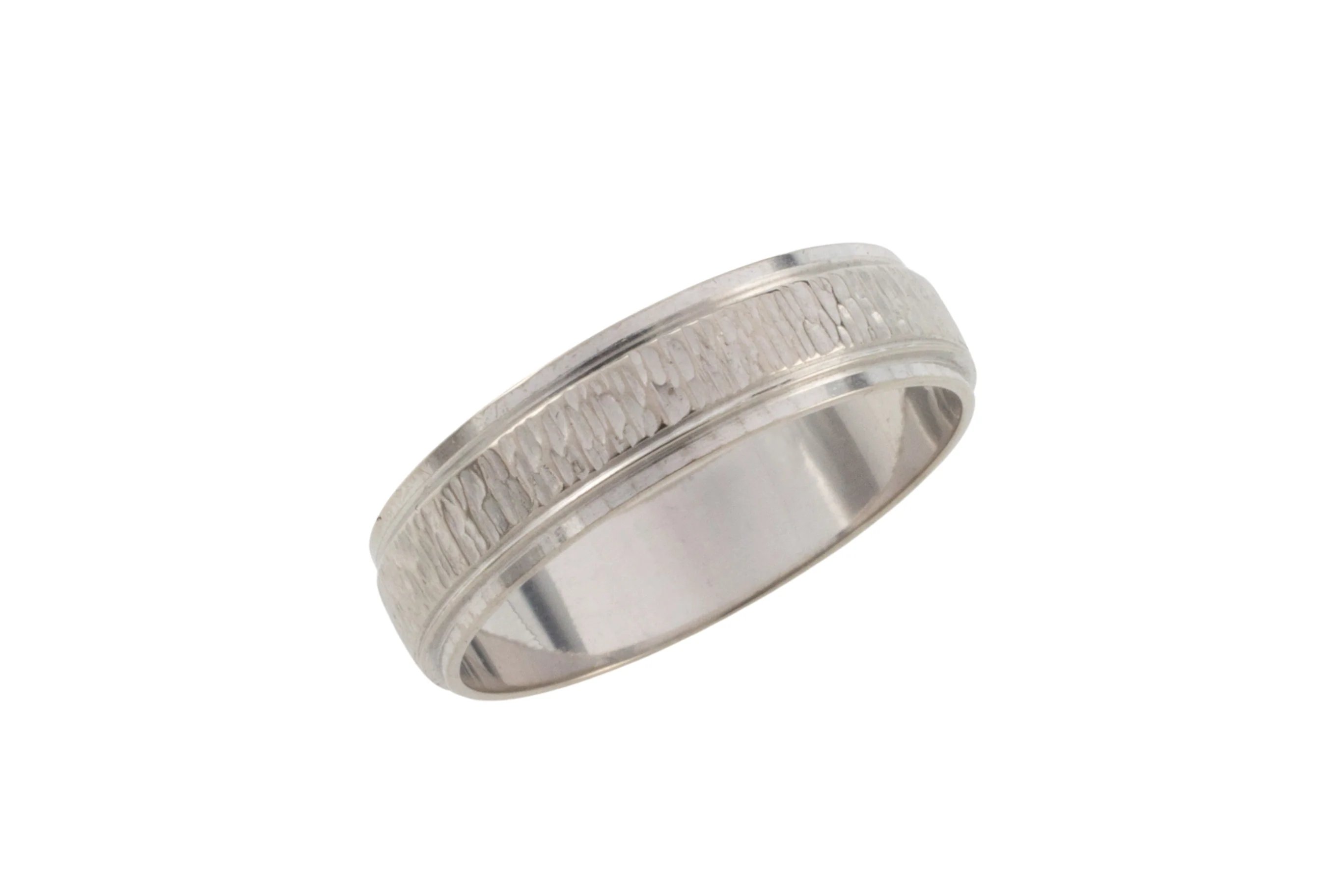 18 carat white gold band - Image 2