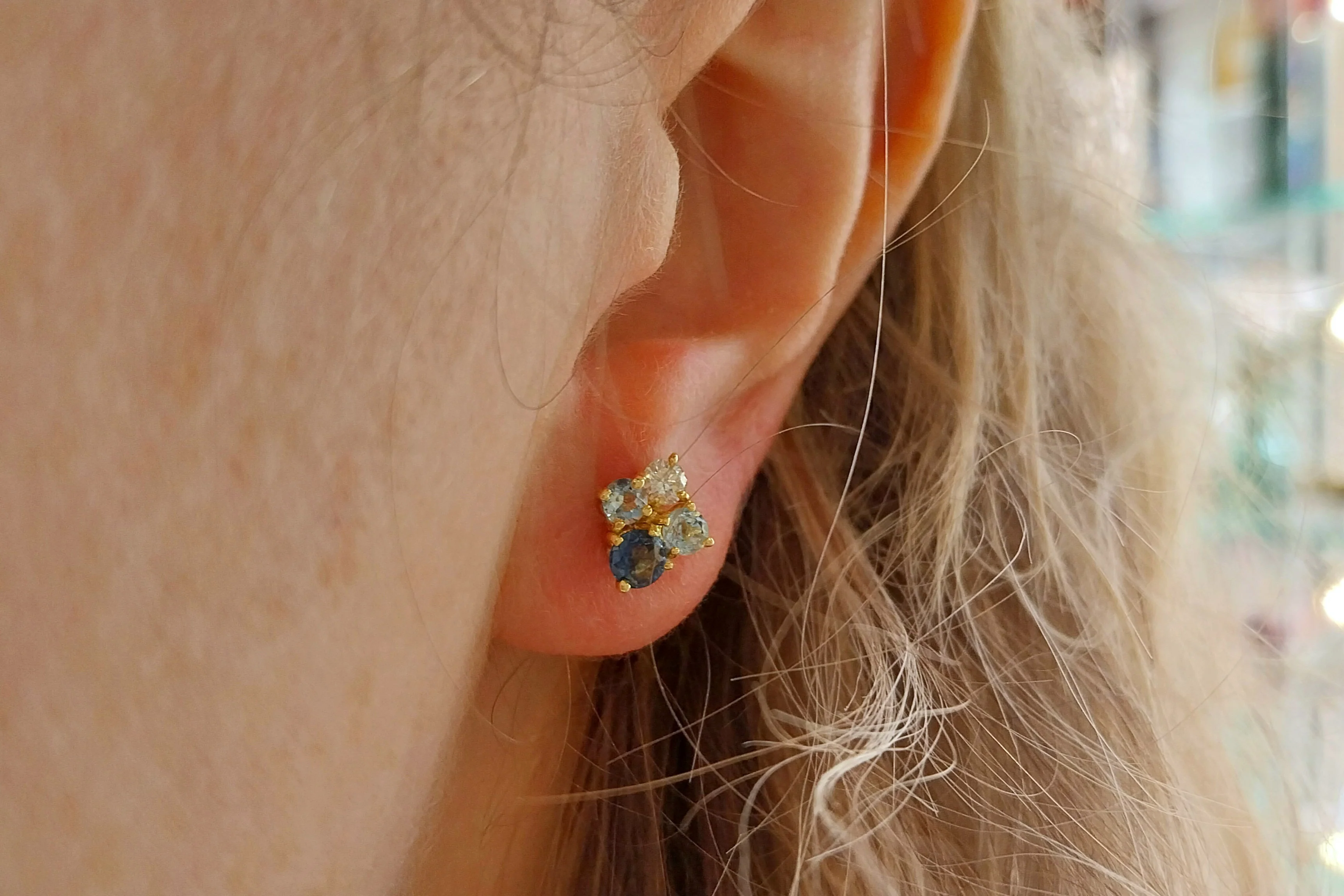 Aquamarine diamond and sapphire studs - Image 8