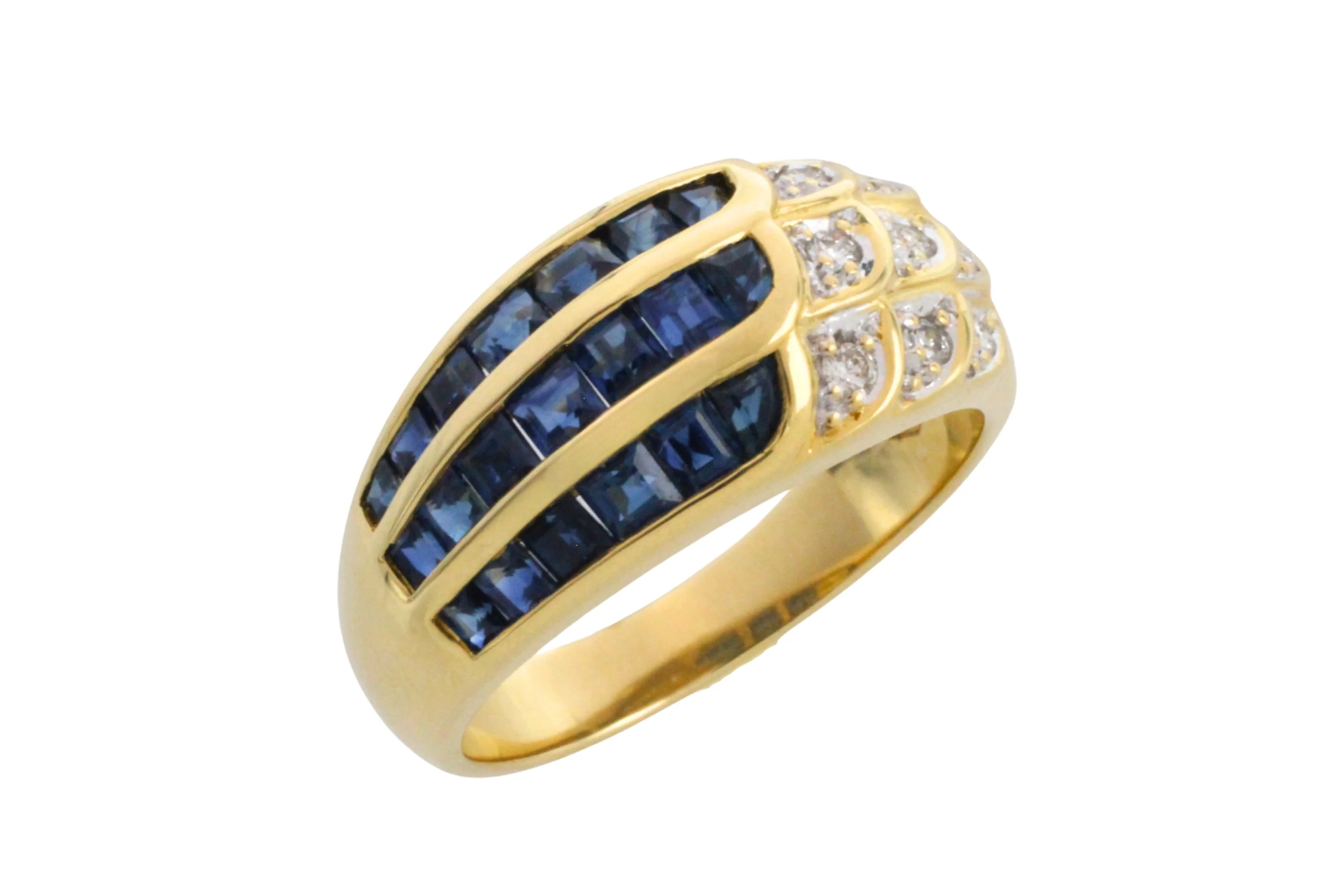 Carre sapphire and diamond ring in 18 carat gold - Image 6
