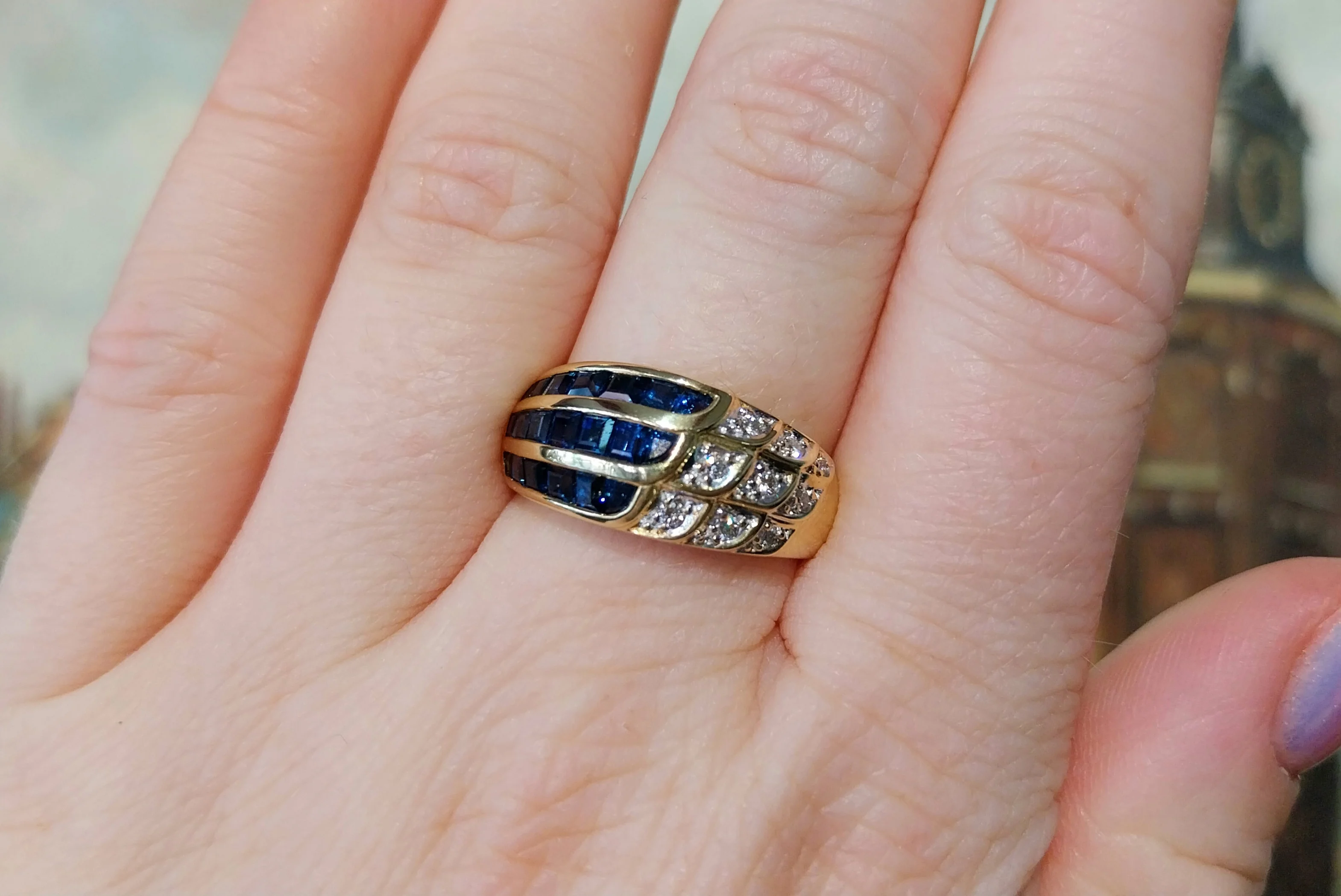 Carre sapphire and diamond ring in 18 carat gold - Image 8