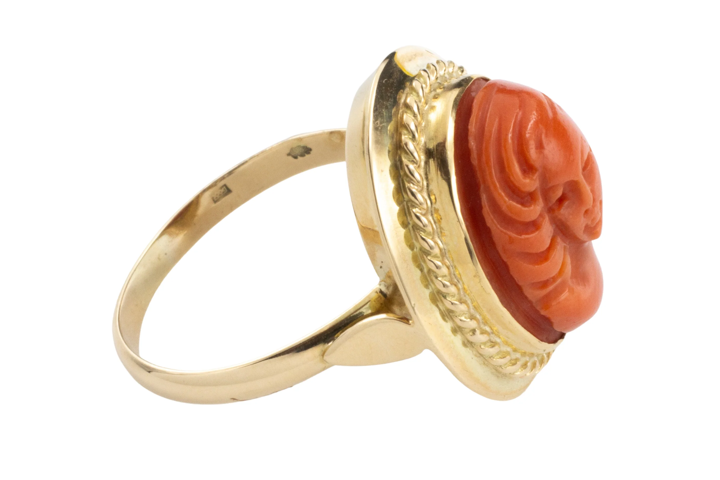 Coral cameo ring in 14 carat gold - Image 3