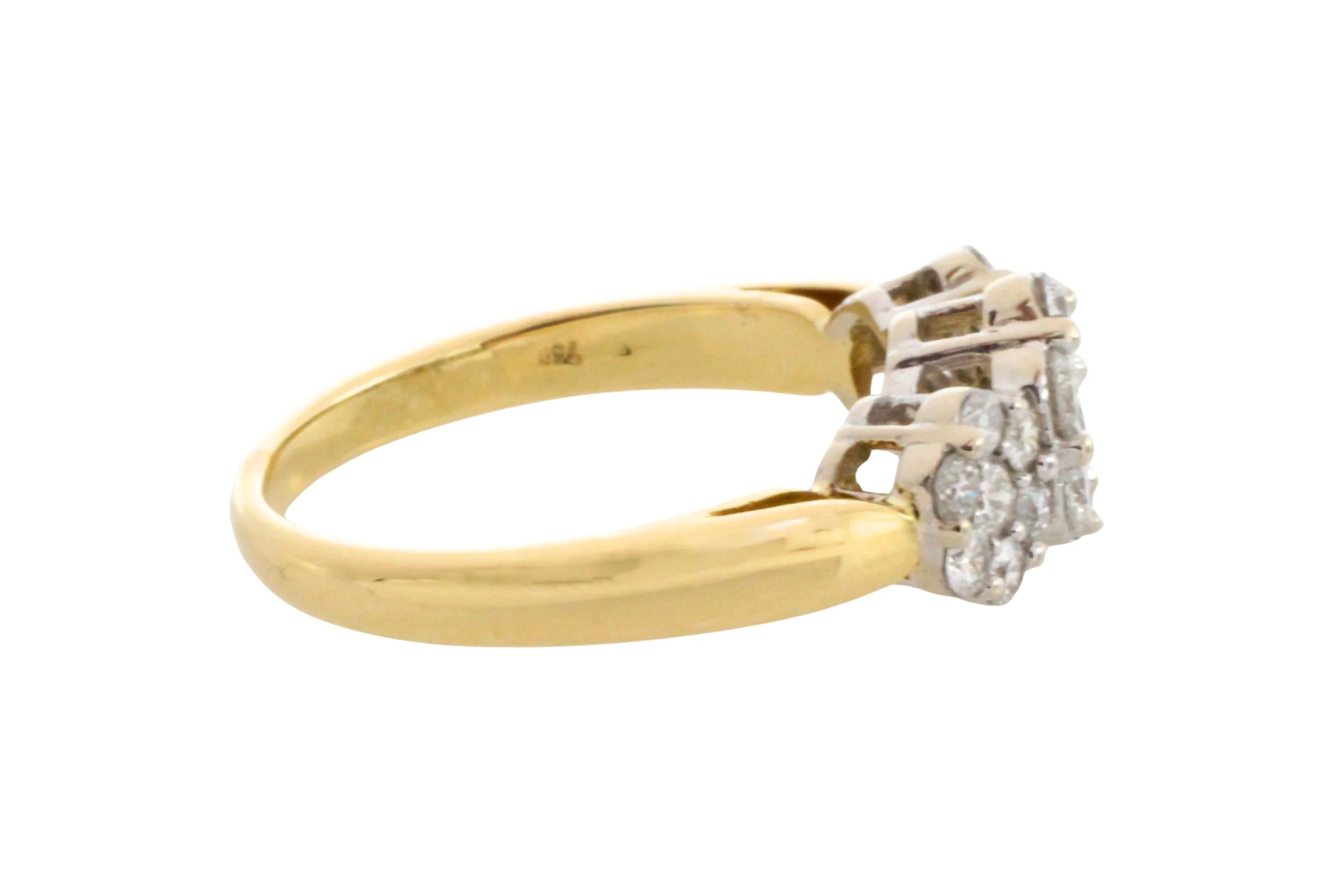 Diamond triple cluster ring in 18 carat gold - Image 5