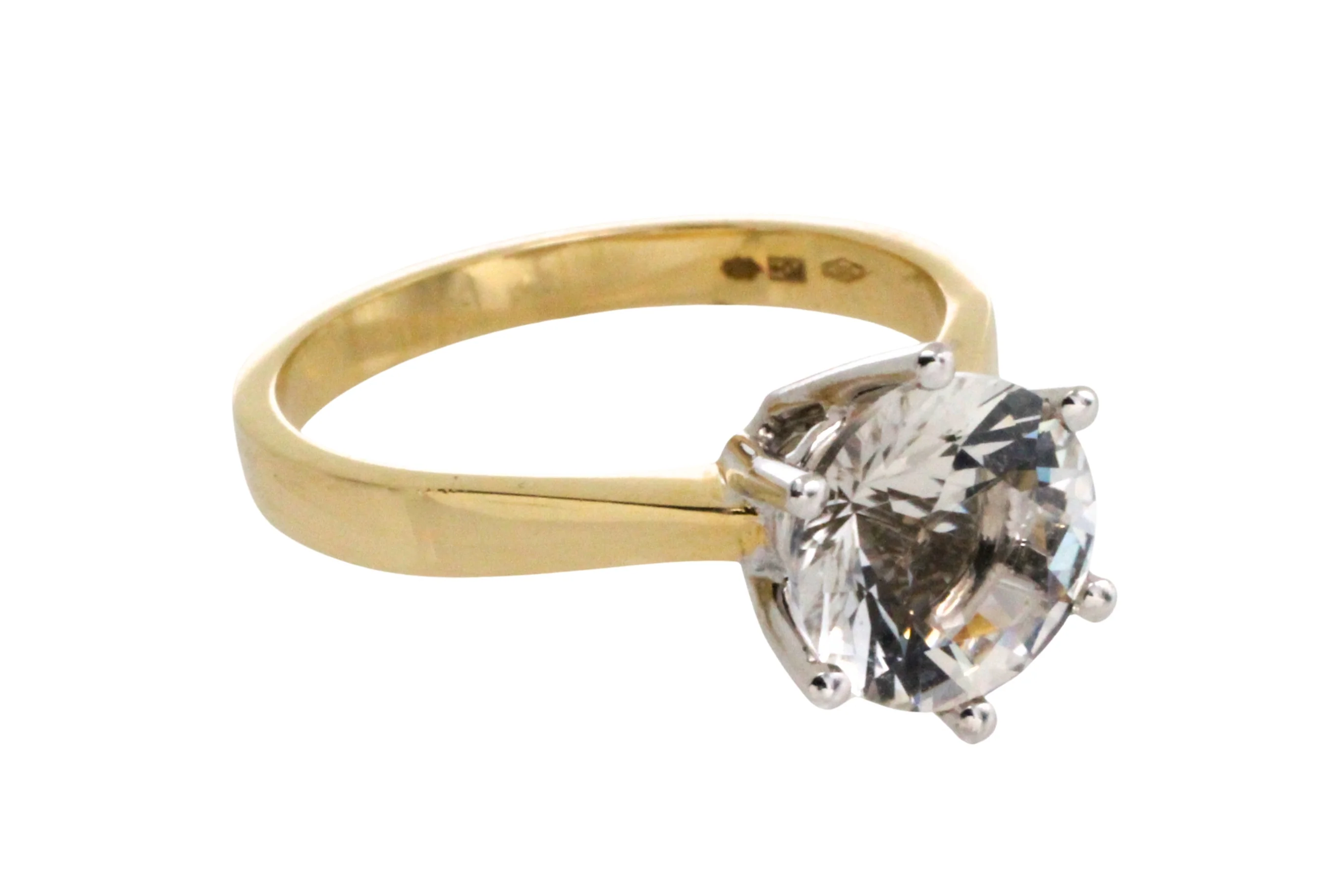 Gold solitaire ring with rock crystal stone - Image 2