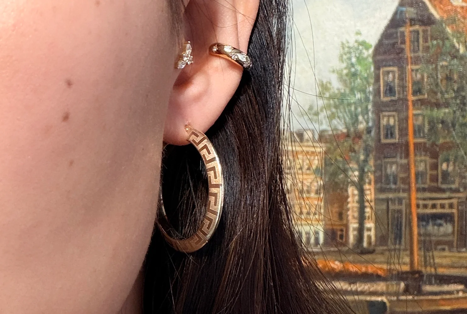 Hoop earrings with a meander - Image 6