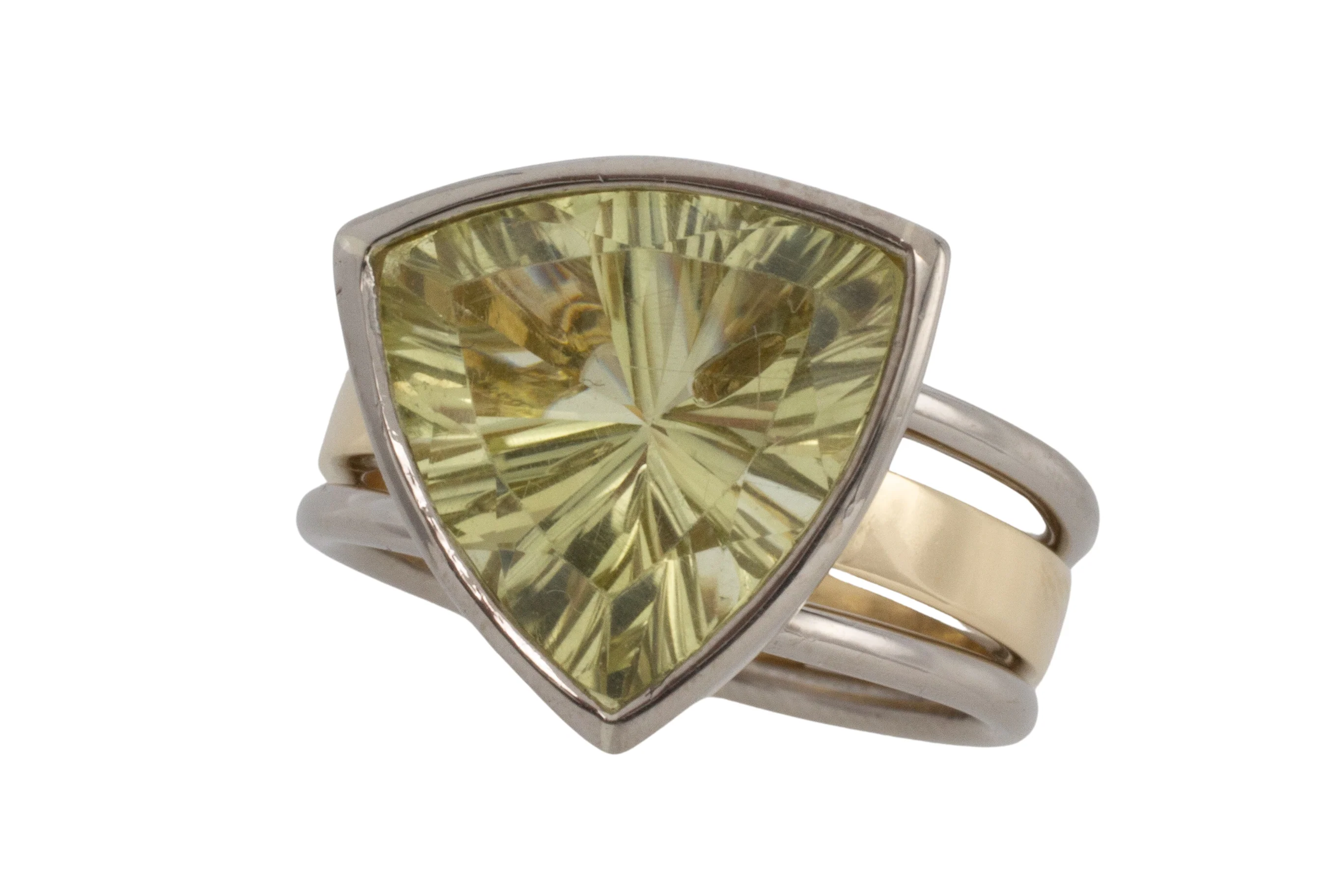 lemon quartz ring in white and yellow gold - Image 2