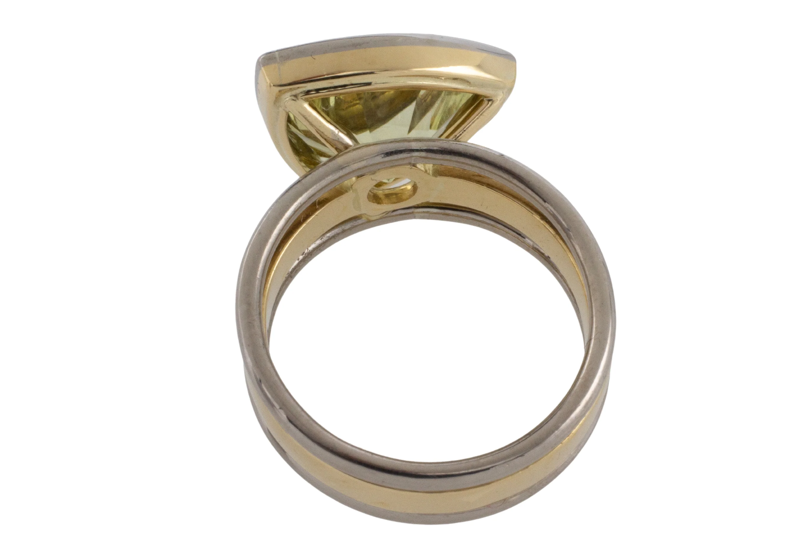 lemon quartz ring in white and yellow gold - Image 5