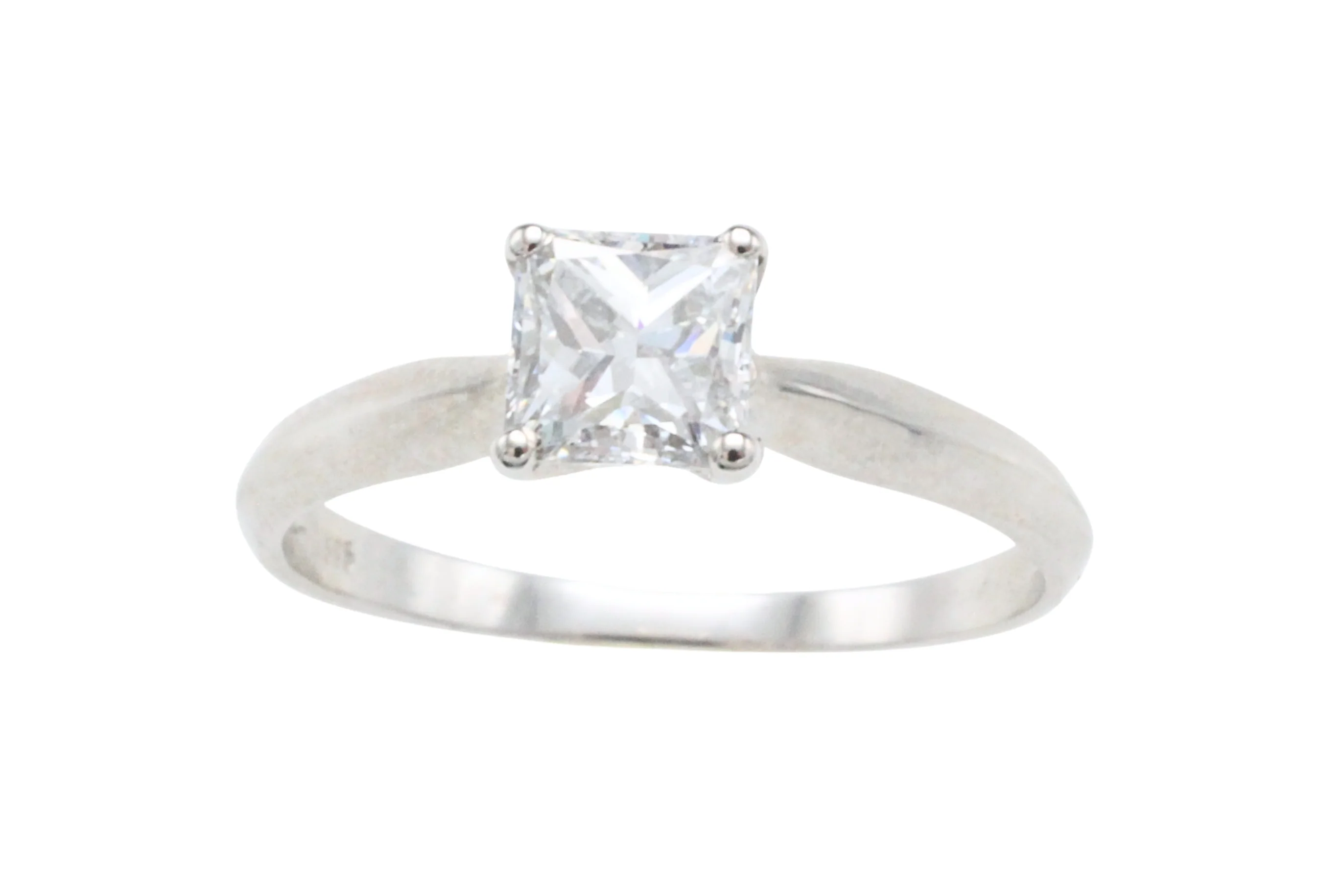 Princess cut diamond ring in white gold