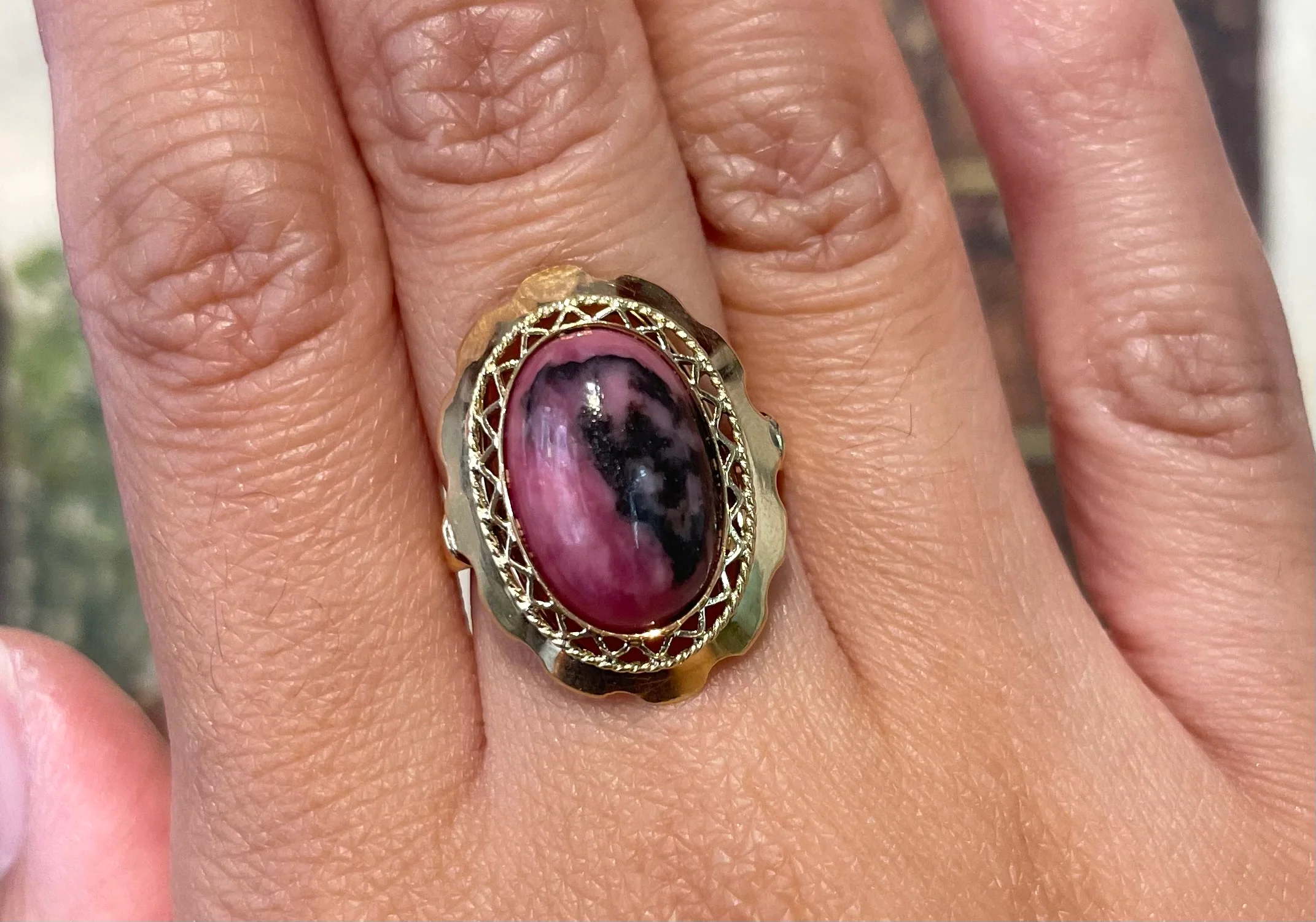 Rhodochrosite ring in 14 carat gold - Image 5