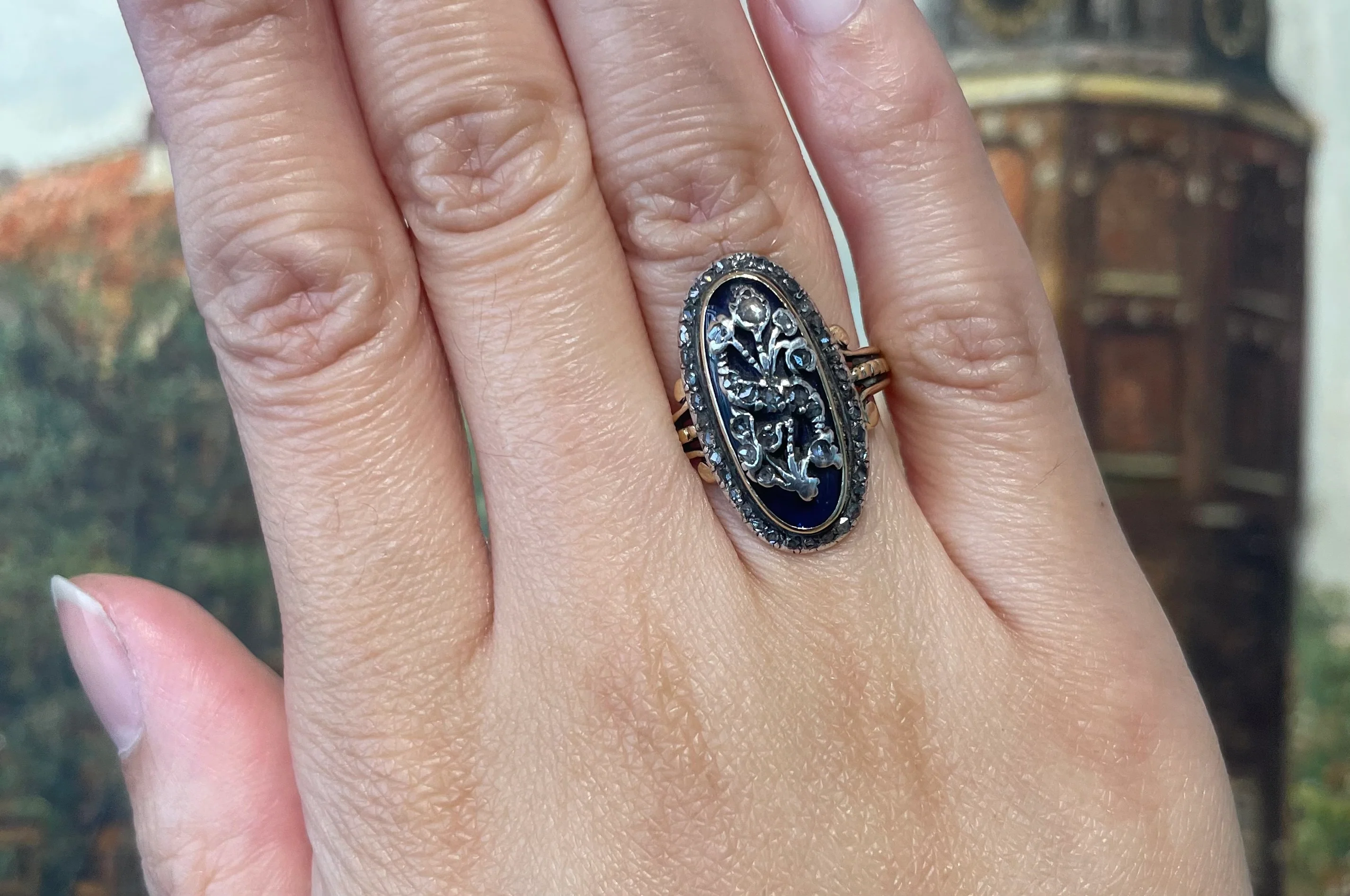 Rose diamond cobolt glass ring in gold and silver - Image 8