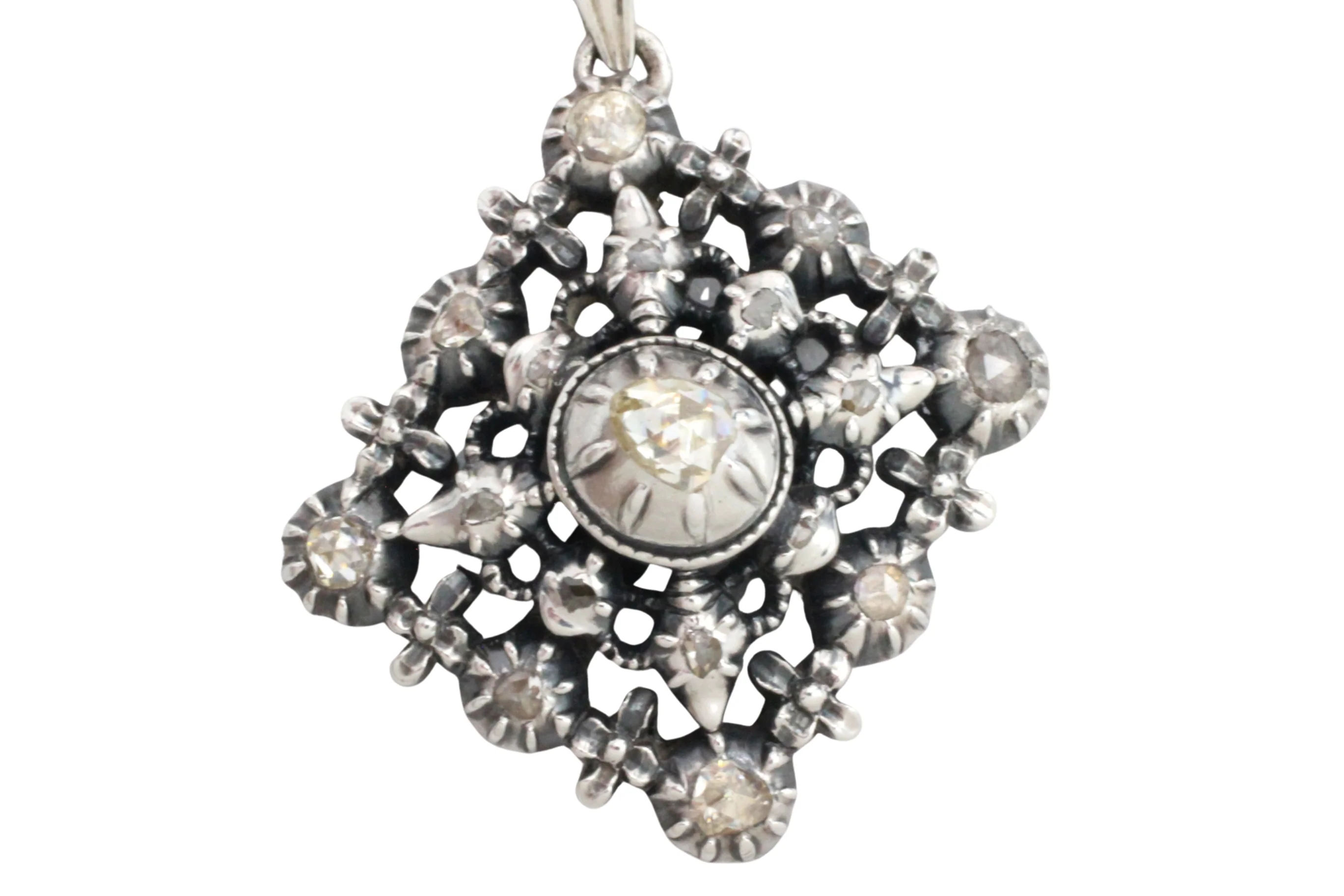 Rose diamond pendant in silver - Image 4