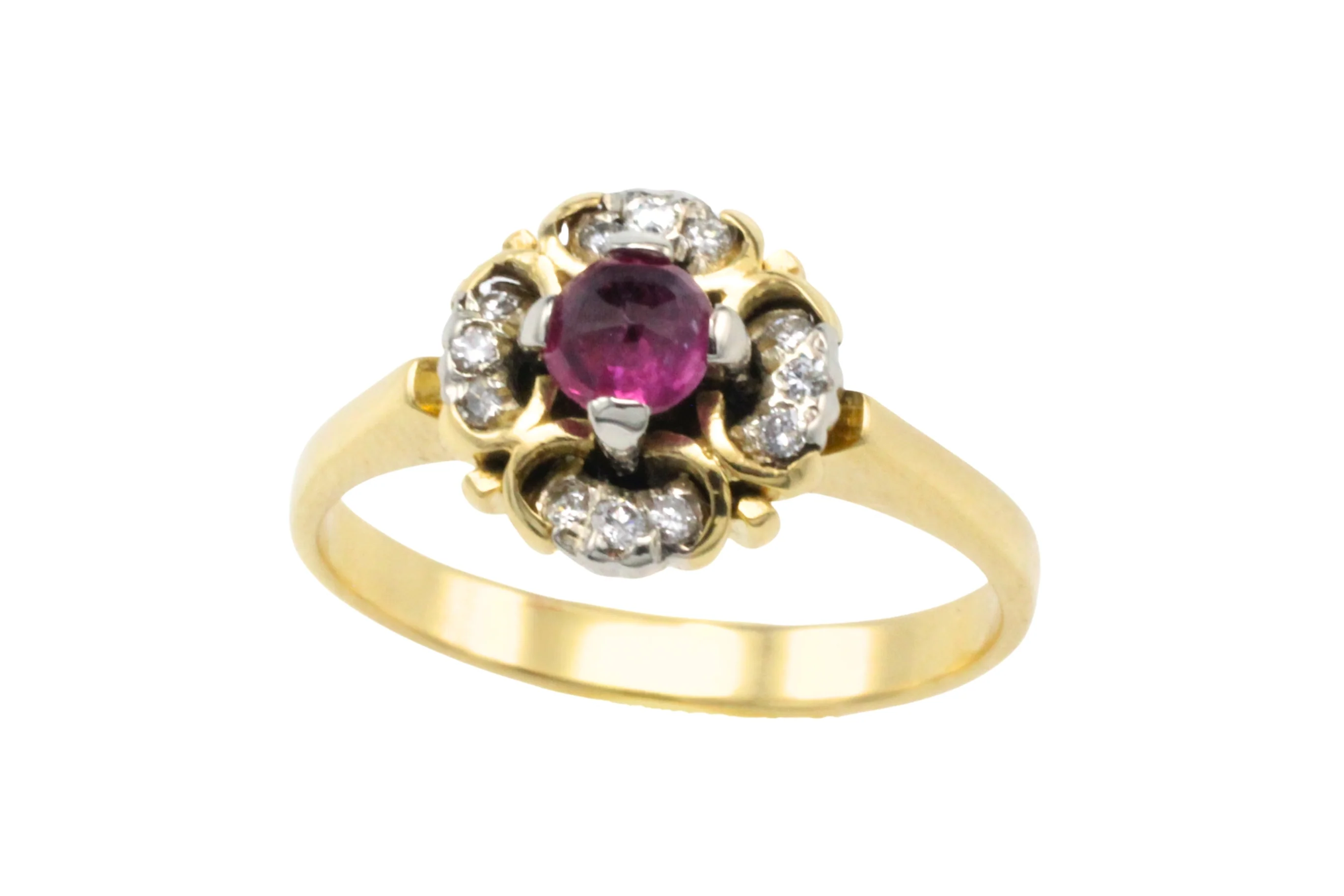 Ruby and diamond cluster ring in 18 carat gold - Image 3