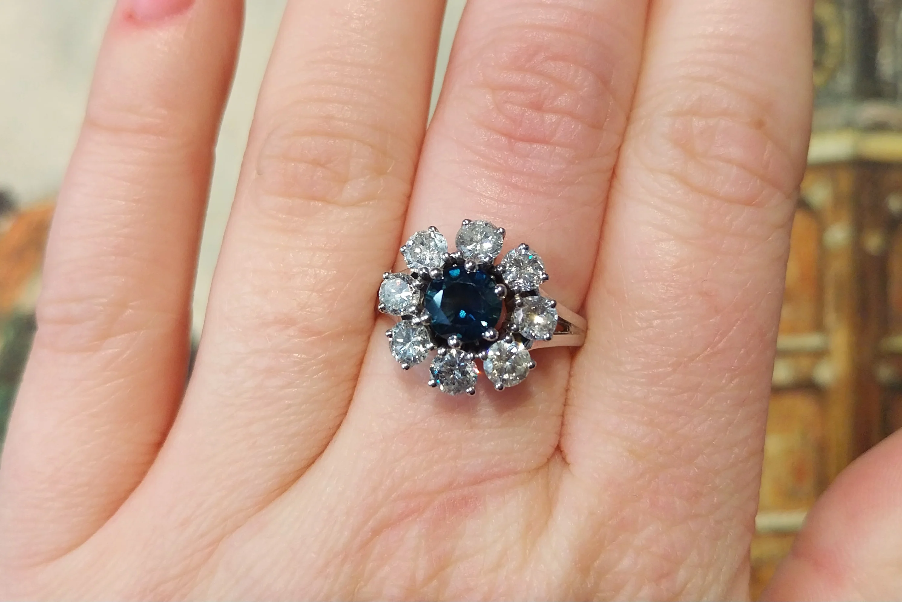 Sapphire and diamond cluster ring in 14 carat white gold - Image 6