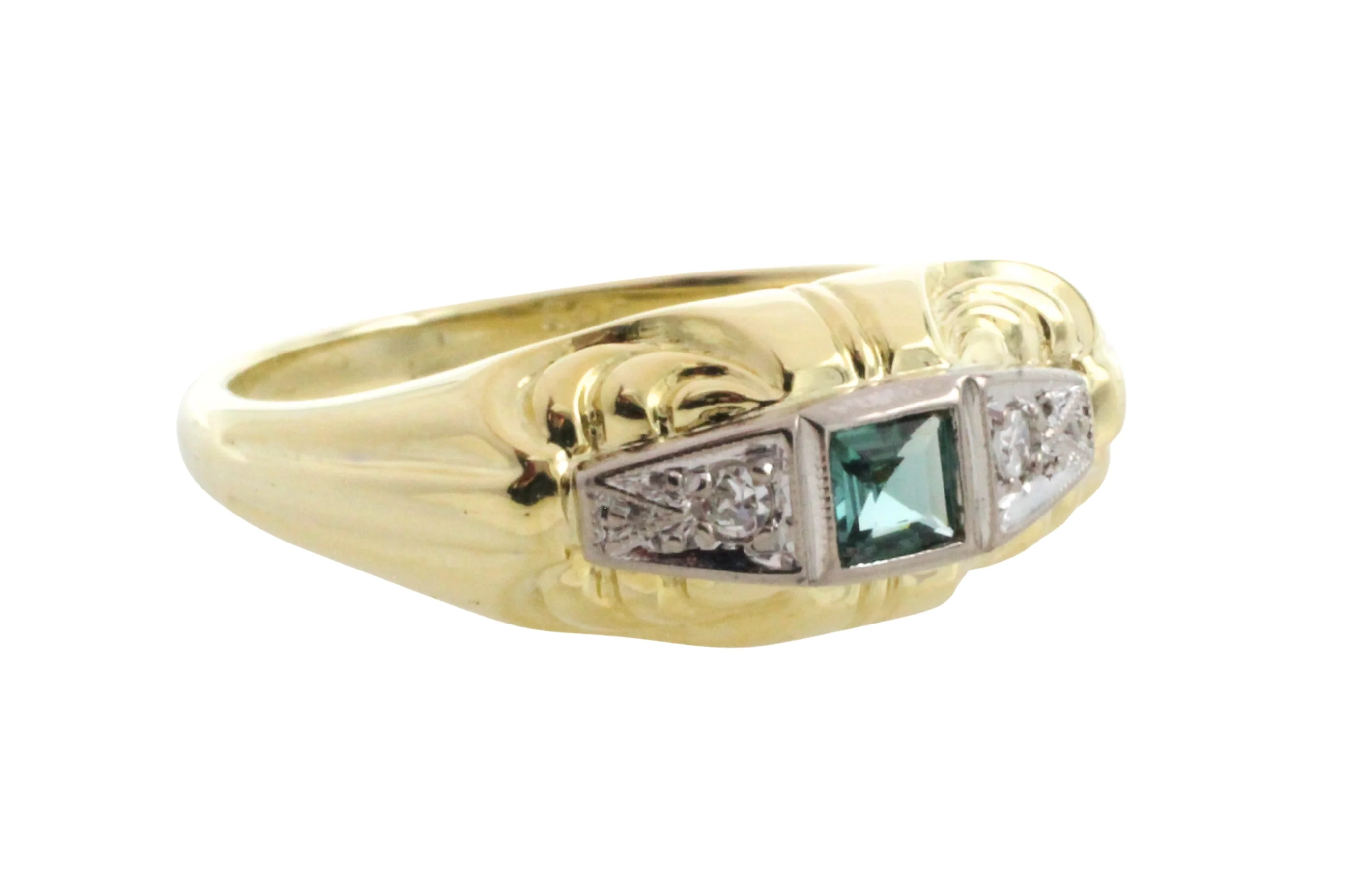 Tourmaline and diamond ring in 14 carat gold