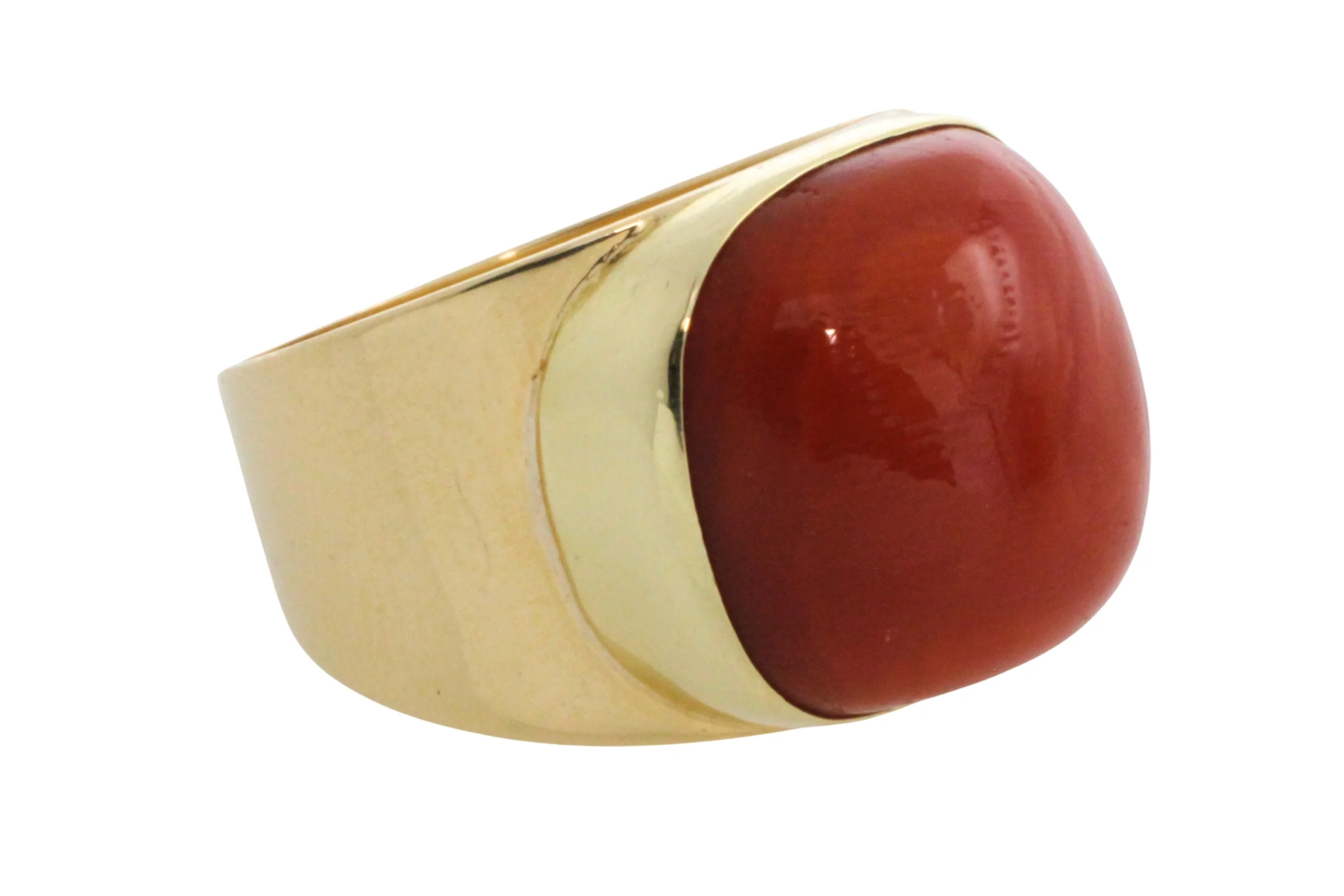 Vintage 14 carat gold cabochon ring
