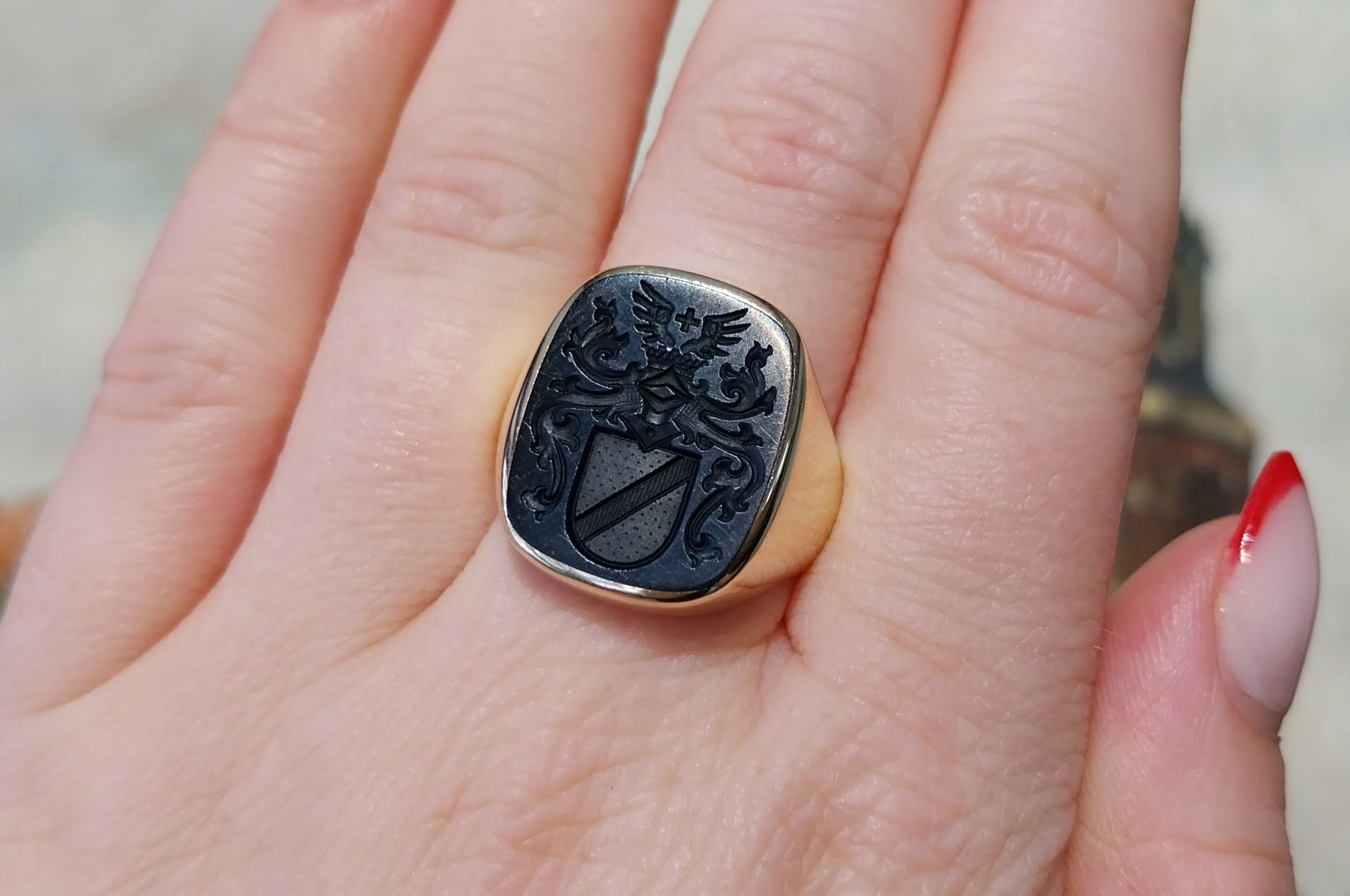 Vintage signet agate intaglio ring in 14 carat gold - Image 5