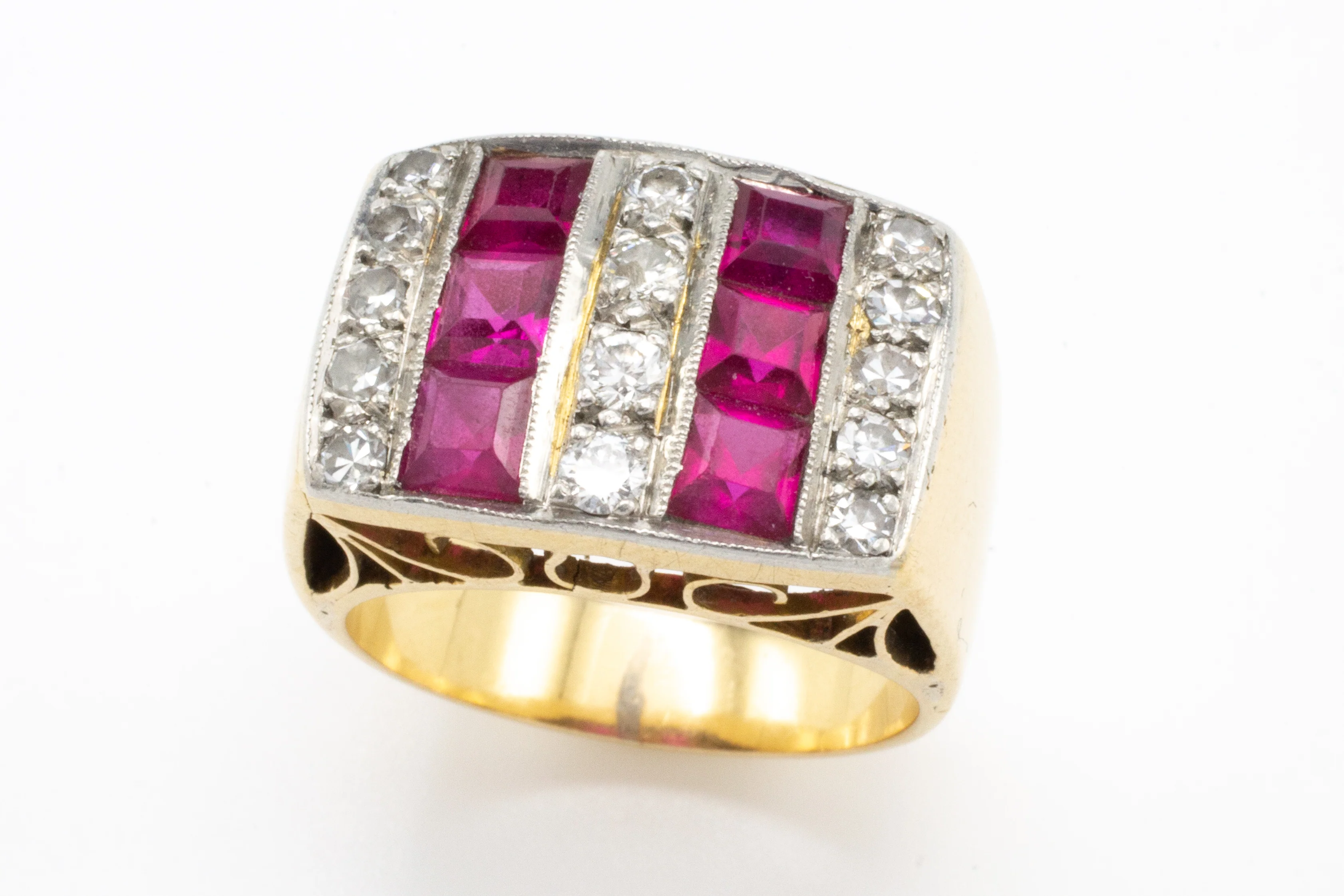 Vintage Art Deco style ring with synthetic rubies and diamonds - Image 2