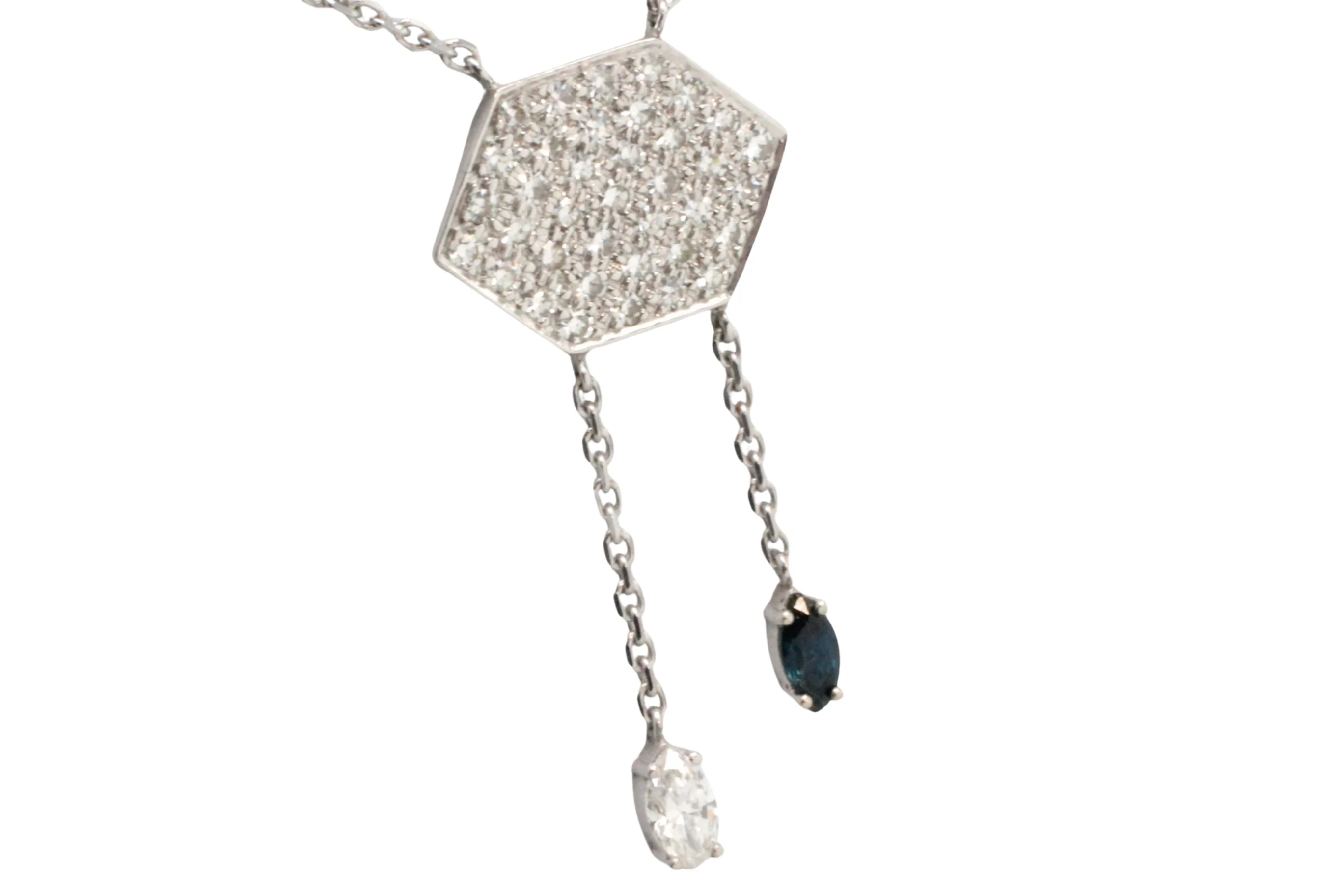 Vintage diamond and sapphire pendant in white gold - Image 2
