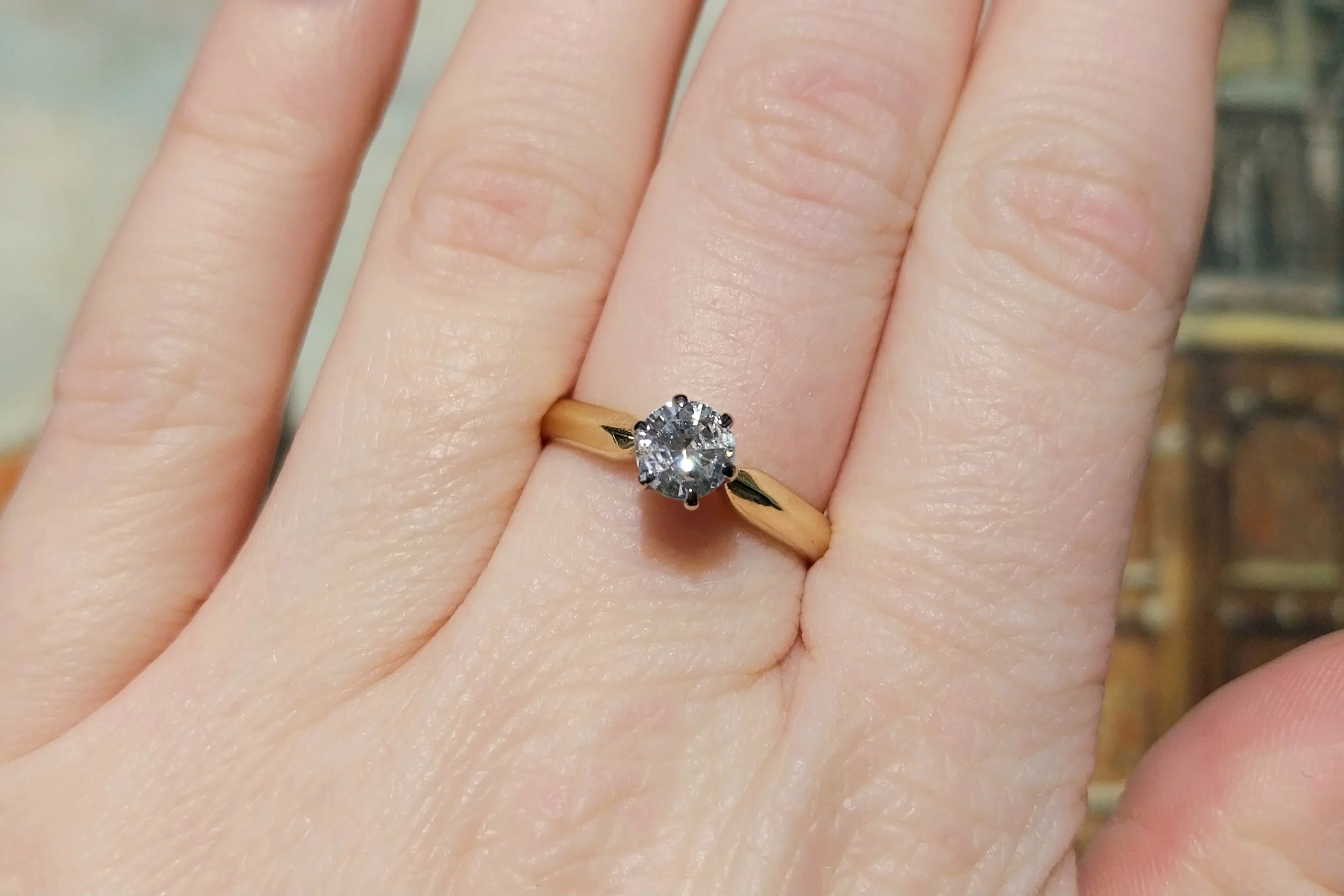 Vintage diamond solitaire ring in 18 carat gold - Image 7