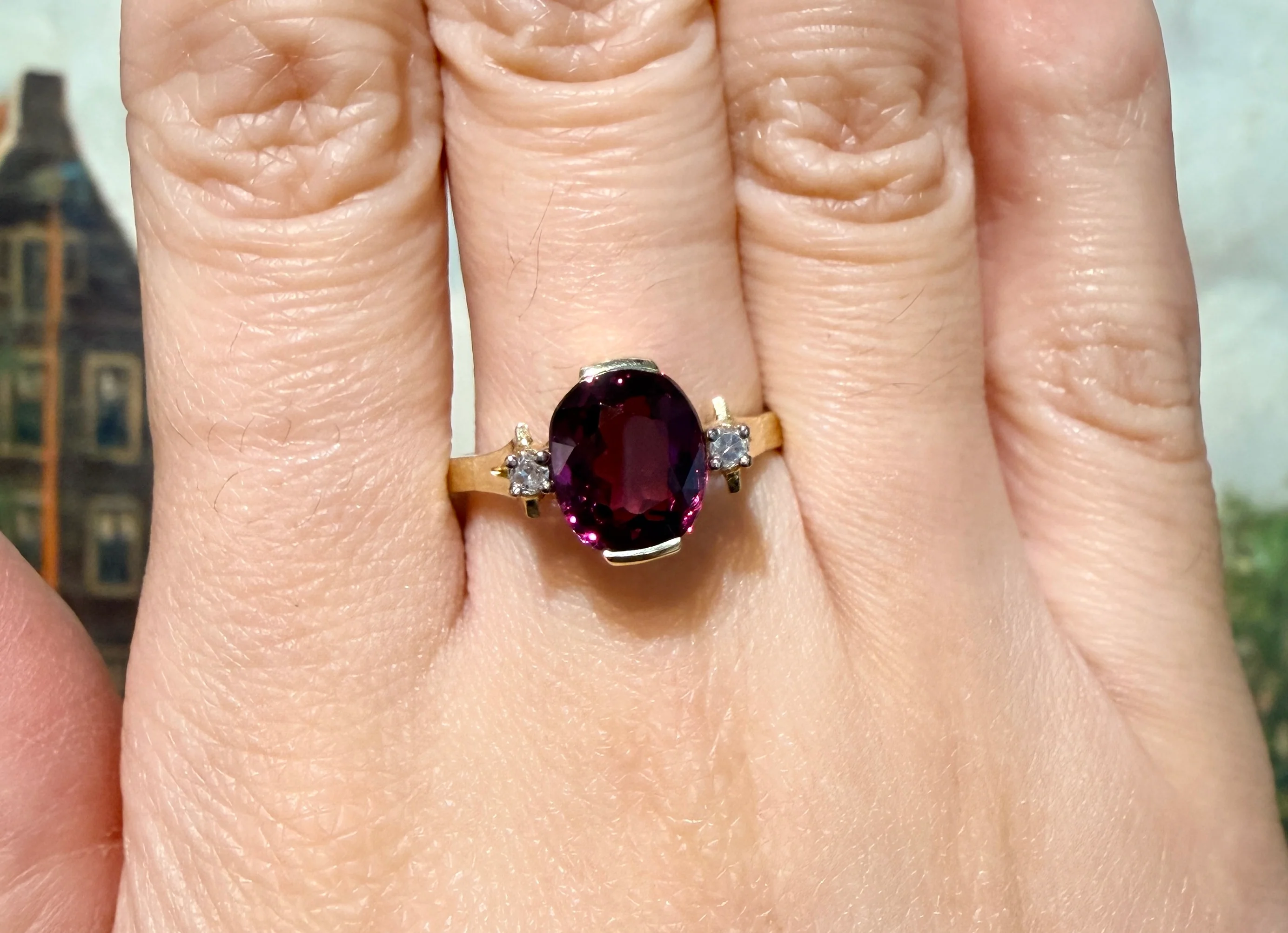 Vintage garnet and diamond ring in 14 carat gold - Image 8