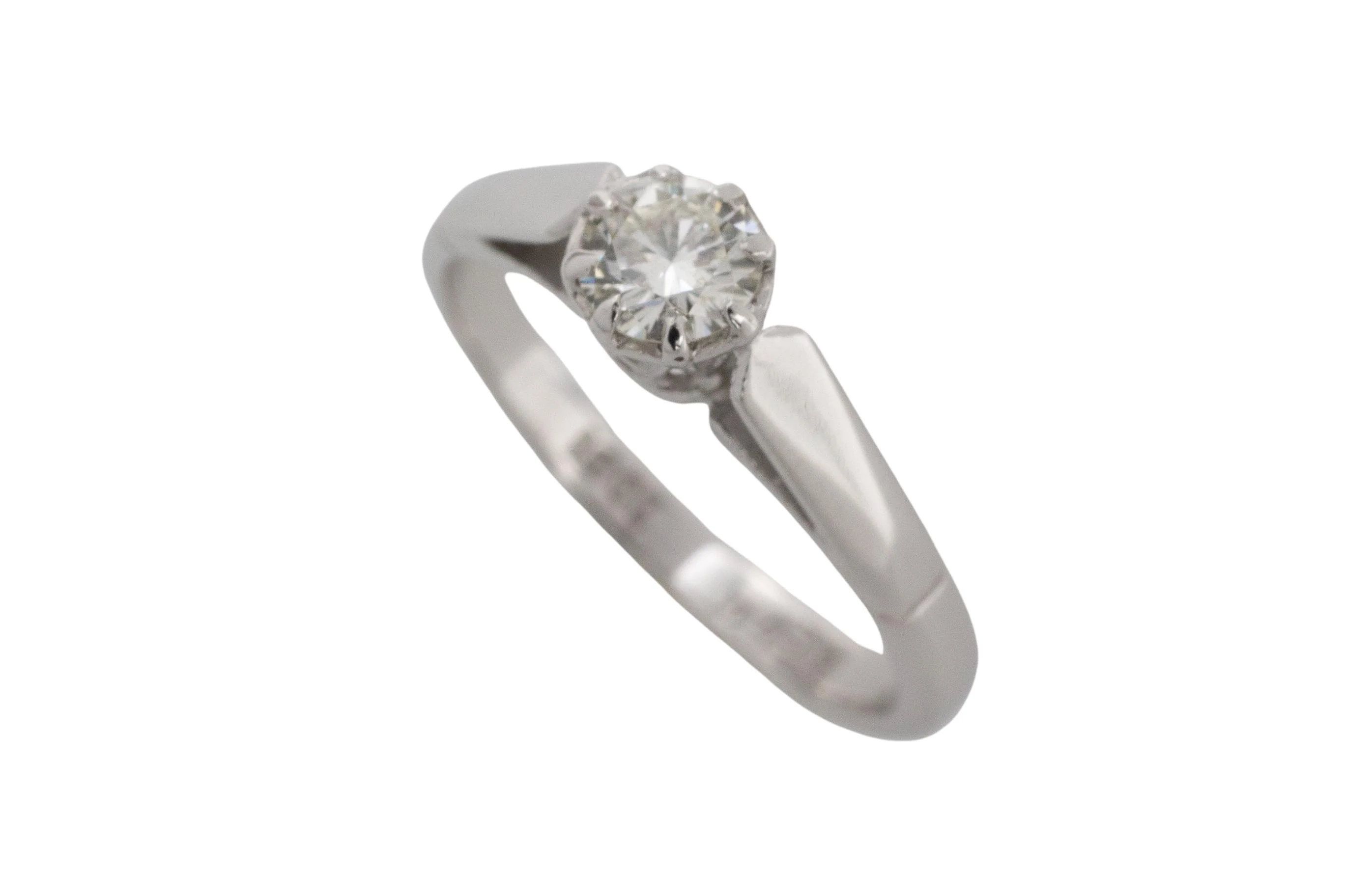 White gold diamond solitaire ring - Image 2