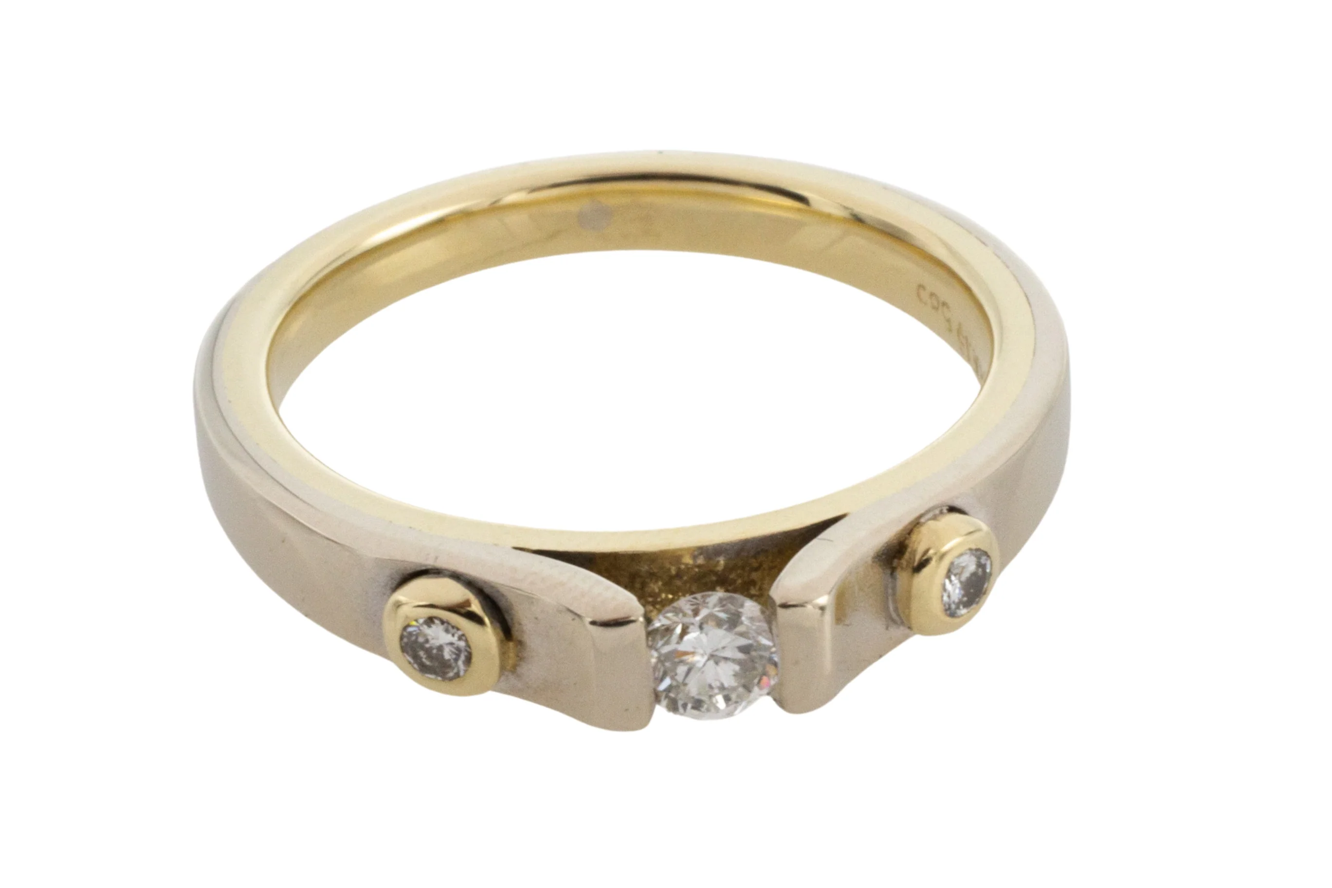 Yellow and white gold three stone diamond ring - Image 2